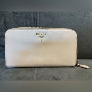 PRADA Saffiano Cream Zip wallet